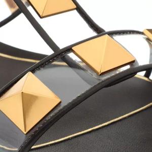 Valentino Garavani Sandalen - Roman Stud Pvc And Smooth Leather Flat Sandals - Gr. 36 (EU) - in Transparent - für Damen