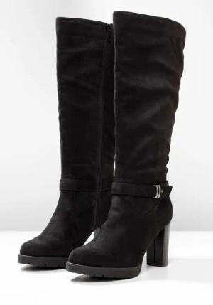 Sheego Weitschaftstiefel in Velourslederoptik, mit Schnallenband, schwarz, Gr.44