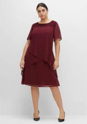 Sheego Cocktailkleid mit Spitzen-Einsatz, aus Chiffon, weinrot, Gr.56