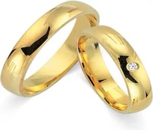 Eheringe 333er Gelbgold mit Diamant
