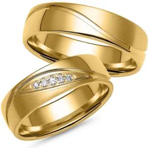 Eheringe aus Gold mit 5 Diamanten