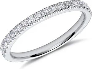 Edler Diamantring 750er Weißgold
