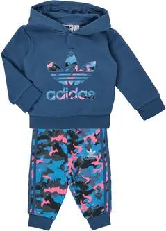 adidas Kleider & Outfits HK0319