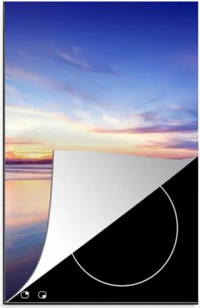 MuchoWow Herdblende-/Abdeckplatte Sonnenuntergang mit ruhigen Farben am Strand, Vinyl, (1 tlg), 30x52 cm, Küchen Dekoration für Induktionsherd, Induktionskochfeld