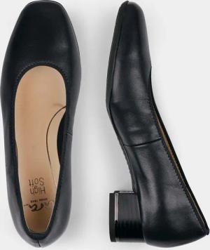 Pumps in klassischem Look - dunkelblau - Gr. 36 von Goldner Fashion