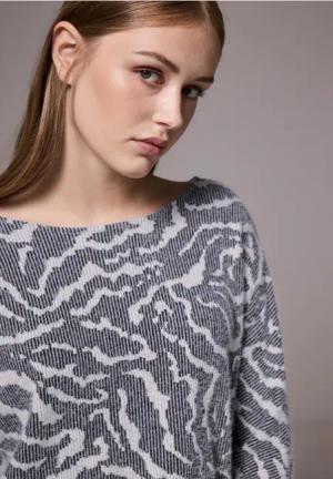 Street One Studio Frauen Flauschiges Shirt mit Muster in Blau, Gr: 40