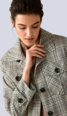 Alba Moda Kurzblazer Blazer mit Hemkragen