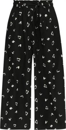 s.Oliver Shorts