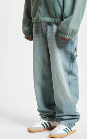 DEF Loose Fit Jeans