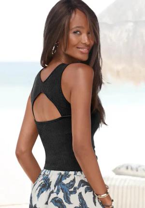 s.Oliver Ripptanktop, mit Cut-outs im Rücken, sportliches Damentop aus elastischer Baumwolle
