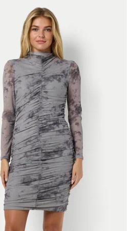 Noisy May Kleid für den Alltag Iggy 27031596 Grau Slim Fit