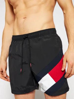 Tommy Hilfiger Badeshorts UM0UM02048 Schwarz Slim Fit