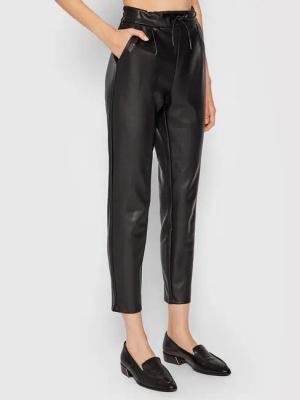 Vero Moda Hose aus Kunstleder Eva 10205737 Schwarz Relaxed Fit