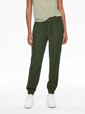 ONLY Jogginghose 15203946 Grün Regular Fit