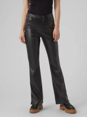Vero Moda Hose aus Kunstleder Selma 10300195 Schwarz Flared Fit