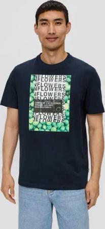 s.Oliver Kurzarmshirt Baumwoll-T-Shirt mit Crew Neck und Frontprint Artwork