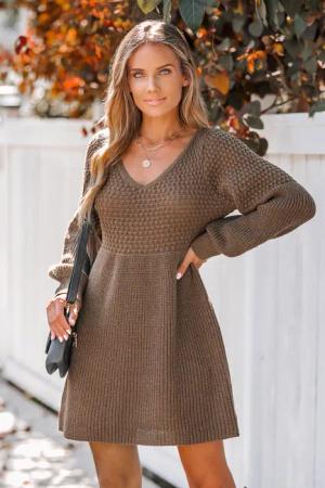 Pulloverkleid aus strukturiertem Kaffee-Strick