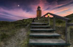 Papermoon Fototapete "Photo-Art THOMAS SIEGEL, WEG ZUM LEUCHTTURM"