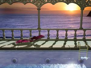 Papermoon Fototapete "Pool am Meer"