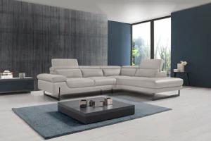 Egoitaliano Ecksofa "Queenie, extravagantes Sofa mit erstklassigem Sitzkomfort", mit verstellbarer Armlehne und Kopfteilen für Wohlfühlkomfort