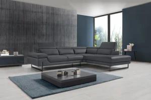 Egoitaliano Ecksofa "Queenie, extravagantes Sofa mit erstklassigem Sitzkomfort", mit verstellbarer Armlehne und Kopfteilen für Wohlfühlkomfort