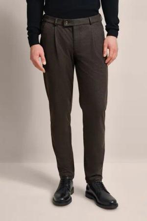 bugatti Bundfaltenhose mit modernem Schnitt