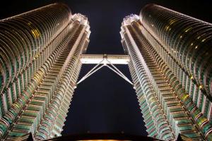 Papermoon Fototapete "SKYLINE-NEW YORK CITY SINGAPORE HONG KONG WANDBILD XXL"