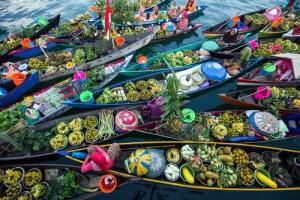 Papermoon Fototapete "Photo-Art FAUZAN MAUDUDDIN, BANJARMASIN FLOATING MARKET"