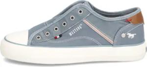 Mustang Canvas Sneaker