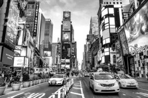 Papermoon Fototapete "New York Time square Schwarz & Weiß"