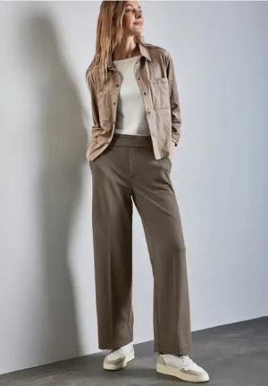 Street One Frauen Straight Leg Hose in Braun, Gr: 38