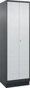 C+P Wäsche-Spind Classic PLUS, Sockel, 2 Abteile, 1950x600x500mm, 7016/7035 Verschluss Zylinderschloss Trennwand mittig