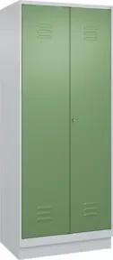 C+P Wäsche-Spind Classic PLUS, Sockel, 2 Abteile, 1950x800x500mm, 7035/6011 Verschluss Zylinderschloss Trennwand mittig