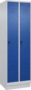 C+P Spind Classic PLUS, Sockel, 2 Abteile, 1950x600x500mm, 7035/5010 Verschluss Sicherheits-Drehriegel 4 Garderobenhaken Trennwand mittig
