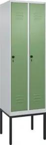 C+P Spind Classic PLUS, Gestell, 2 Abteile, 2120x600x500mm, 7035/6011 Verschluss Sicherheits-Drehriegel 3 Garderobenhaken