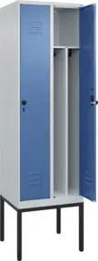 C+P Spind Classic PLUS, Gestell, 2 Abteile, 2120x600x500mm, 7035/5023 Verschluss Sicherheits-Drehriegel 4 Garderobenhaken Trennwand mittig