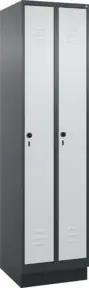 C+P Spind Classic PLUS, Sockel, 2 Abteile, 1950x500x500mm, 7016/7035 Verschluss Sicherheits-Drehriegel 3 Garderobenhaken