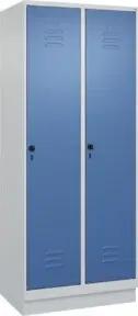 C+P Spind Classic PLUS, Sockel, 2 Abteile, 1950x800x500mm, 7035/5023 Verschluss Sicherheits-Drehriegel 4 Garderobenhaken