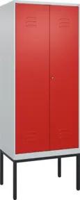 C+P Schwarz-Weiß-Spind Classic PLUS, Gestell, 2 Abteile, 2120x800x500mm, 7035/30 Front RAL 3020 Verkehrsrot Verschluss Zylinderschloss