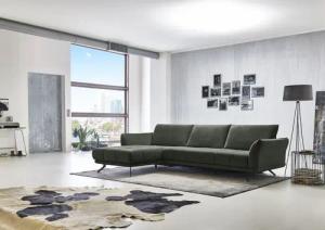 Die PlanBar Ecksofa "MP-IN20041 L-Form", optional Sitztiefenverstellung und Kopfstützen