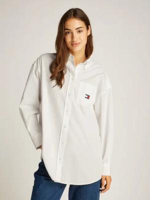 Tommy Jeans Curve Hemdbluse "TJW OVS BADGE POPLIN SHIRT EXT", in Großen Größen, Popeline, Langarm, Badge