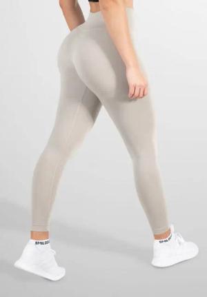 Smilodox Leggings Amaze Pro mit Scrunch-Effekt, High Waist V-Shape Sport & Yogahose Seamless Push Up Booty Fitnesshose Blickdicht Yoga Gym Figurformend