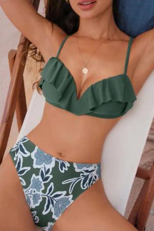 Florales Bikini Set mit überkreuzten Trägern