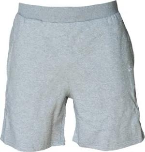 New-Era  7/8 & 3/4 Hosen Essentials Shorts