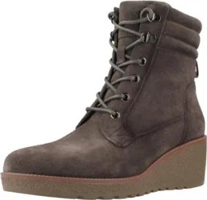 Carmela Stiefel 16192105C