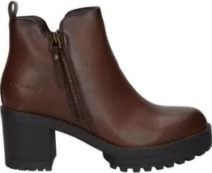 Chika 10 Stiefel PILAR 21