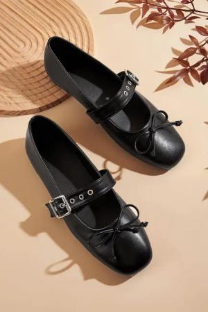 Schwarze Ballerinas