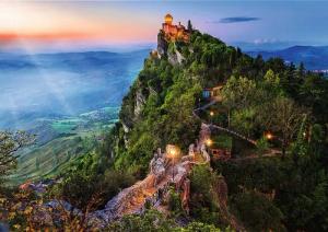 Trefl GmbH Puzzle Cesta Tower, San Marino, Puzzleteile
