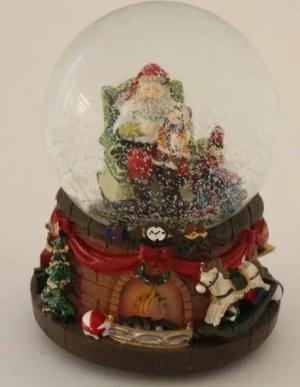 G.Wurm GmbH Schneekugel Schneekugel mit Spieluhr und Musik: Weihnachtsmann auf Sessel
