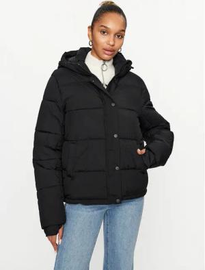 ONLY Winterjacke 15287909 Schwarz Regular Fit